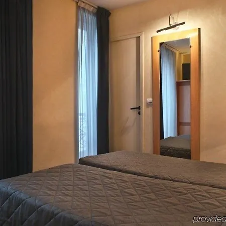 Du Chemin Hotel 3*