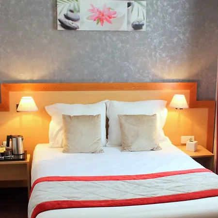 Du Chemin 3* Paris